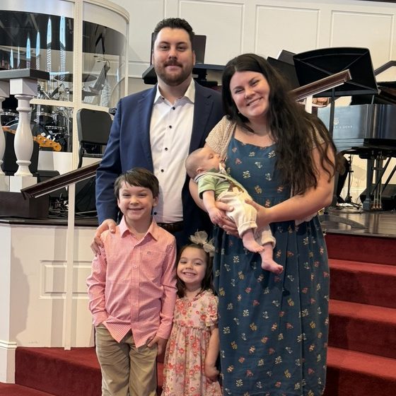 Drew and Ally Davis with their three children